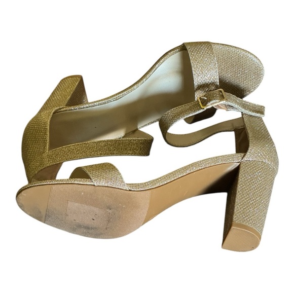 DB Studio Arya gold shoes - Picture 2 of 12